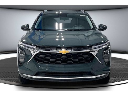 New 2026 Chevrolet Trax LT w/ LT Convenience Package FWD image 18