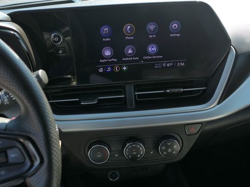 Used 2024 Chevrolet Trax RS w/ Driver Confidence Package FWD image 19