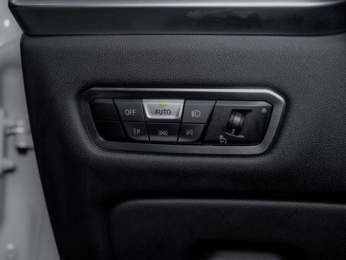 Used 2023 BMW X7 xDrive40i w/ M Sport Package image 19