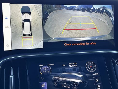 Used 2024 Lexus LX 600 4WD w/ Luxury Package image 16