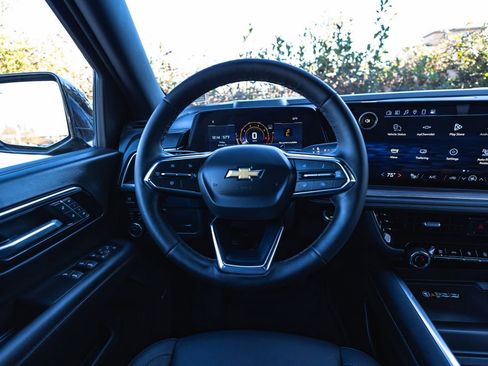 Used 2025 Chevrolet Tahoe LT w/ Comfort Package image 28