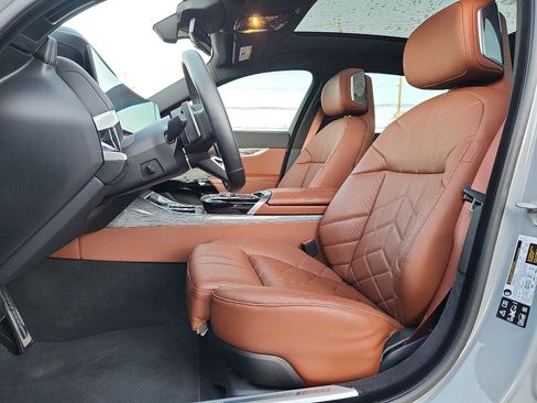 Certified 2024 BMW 760i xDrive 760i xDrive image 13