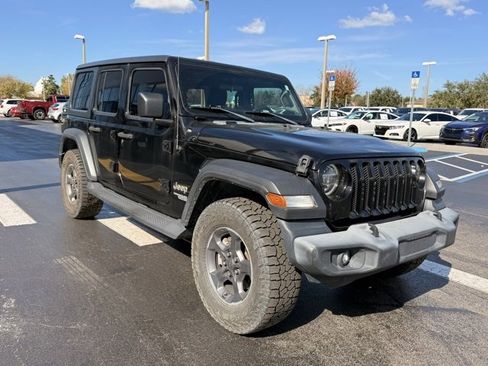 Used 2021 Jeep Wrangler Unlimited Sport S image 3