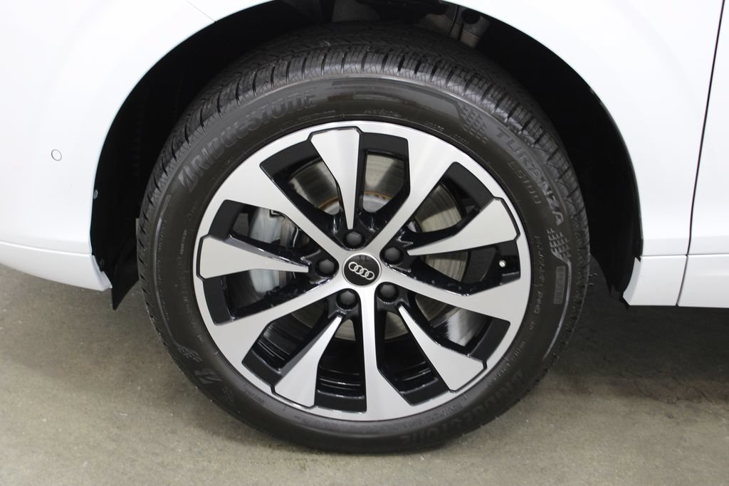 Used 2026 Audi Q3 quattro 2.0T AWD/4WD image 31