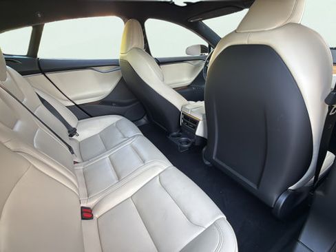 Used 2021 Tesla Model S Long Range Plus AWD/4WD image 28
