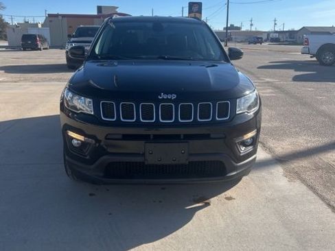 Used 2018 Jeep Compass Latitude w/ Popular Equipment Group image 3