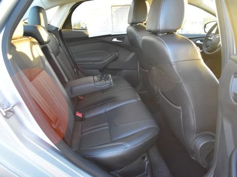 Used 2014 Ford Focus SE w/ Equipment Group 201A image 34