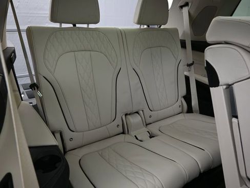 Used 2023 BMW X7 xDrive40i w/ Premium Package image 21