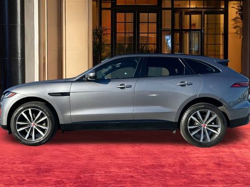 Used 2023 Jaguar F-PACE S image 3