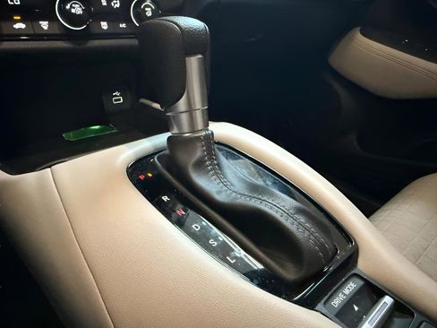 Certified 2024 Honda HR-V LX image 18