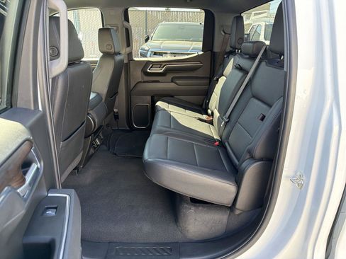 Used 2025 GMC Sierra 1500 SLT RWD image 24