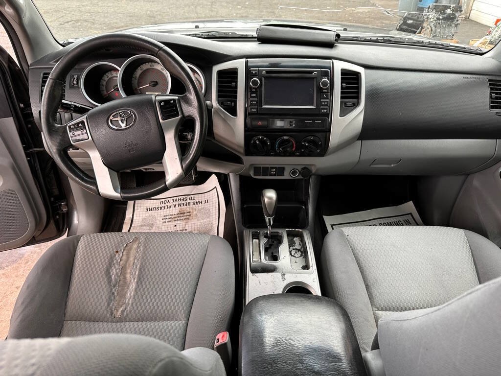 Used 2013 Toyota Tacoma PreRunner w/ SR5 Pkg RWD image 12