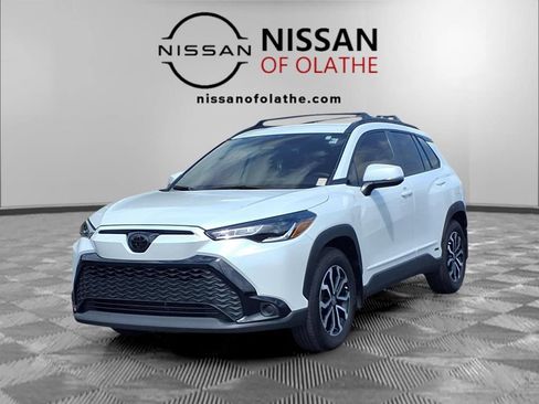 Used 2024 Toyota Corolla Cross AWD Hybrid image 1