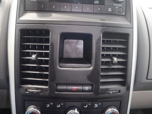Used 2010 Dodge Grand Caravan SE w/ Popular Equipment Group FWD image 39