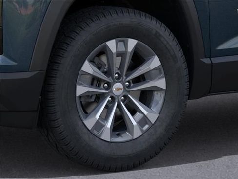 New 2026 Chevrolet Equinox LT w/ Safety and Technology Package FWD image 9