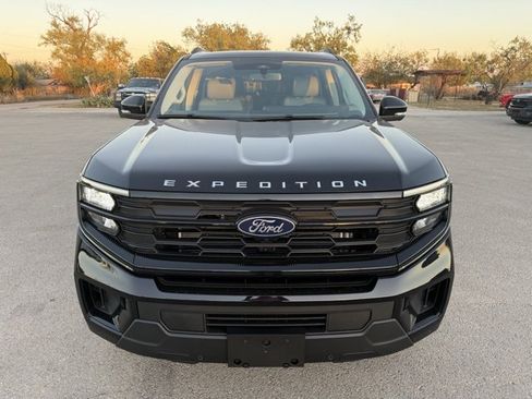 New 2025 Ford Expedition Max Active image 2