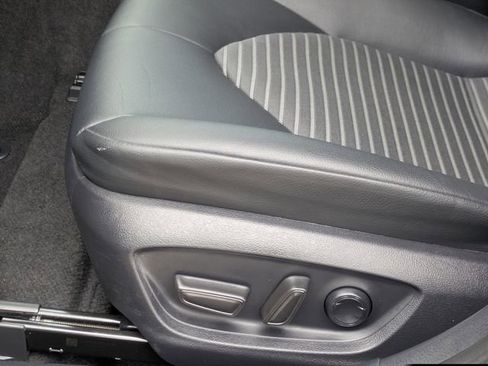 Used 2024 Toyota Camry SE image 24