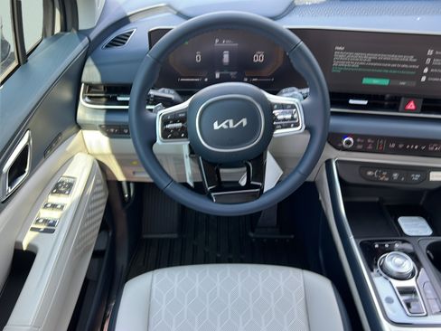New 2026 Kia Carnival EX FWD image 15