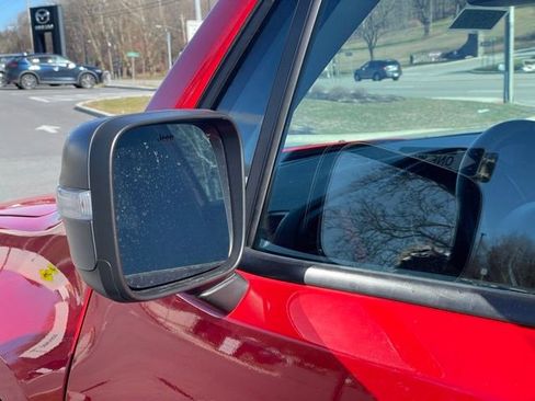 Used 2019 Jeep Renegade Trailhawk w/ Cold Weather Group II image 29