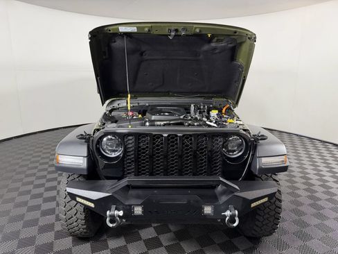Used 2023 Jeep Wrangler Unlimited w/ Cold Weather Group AWD/4WD image 19