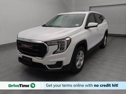 Used 2024 GMC Terrain SLE image 1