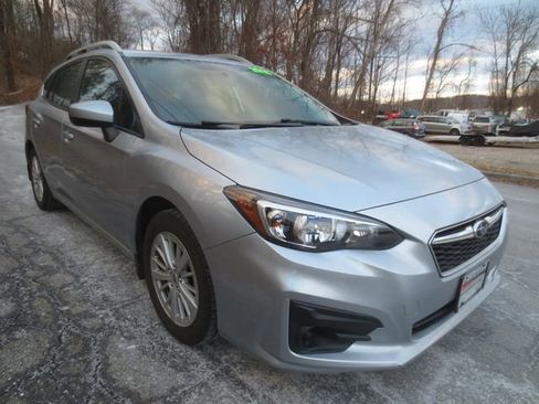 Used 2018 Subaru Impreza 2.0i Premium image 2