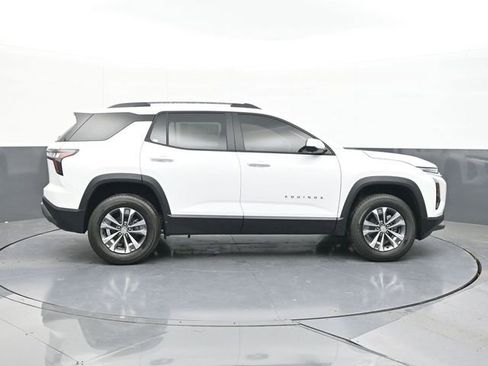 New 2026 Chevrolet Equinox LT w/ Convenience Package II FWD image 16