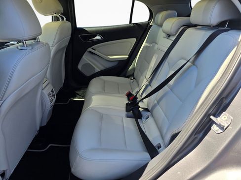 Used 2019 Mercedes-Benz GLA 250 image 19