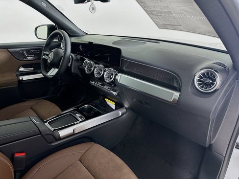 New 2026 Mercedes-Benz GLB 250 image 31