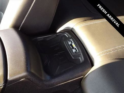 Used 2017 Chevrolet Camaro SS image 15