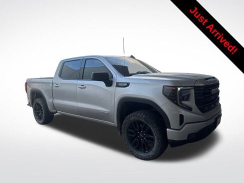Used 2022 GMC Sierra 1500 Elevation image 1