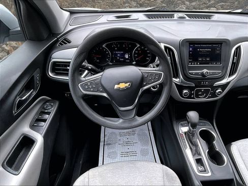 Used 2022 Chevrolet Equinox LT AWD/4WD image 5
