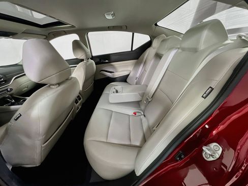 Used 2020 Nissan Altima 2.5 SL FWD image 25