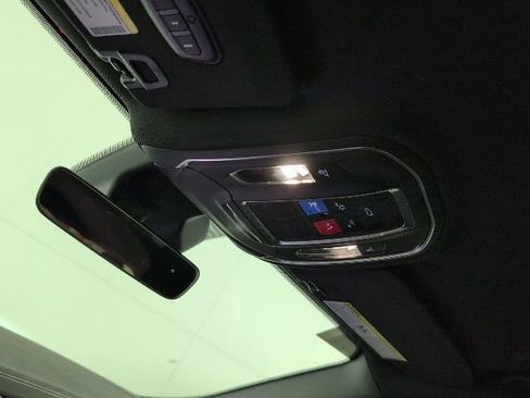 New 2025 Jeep Grand Cherokee L Limited w/ Black Appearance Package AWD/4WD image 19