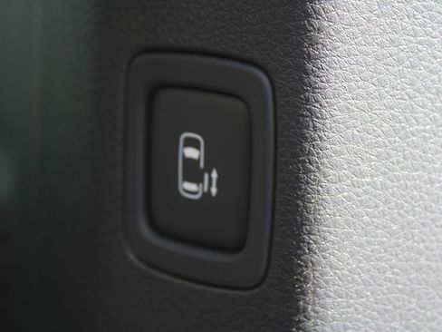 New 2026 Kia Carnival EX image 8