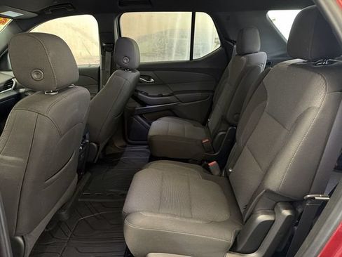 Certified 2023 Chevrolet Traverse LT FWD image 23