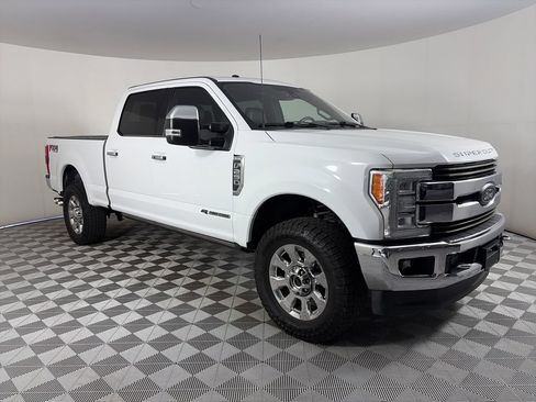 Used 2017 Ford F250 King Ranch w/ King Ranch Ultimate Package AWD/4WD image 1