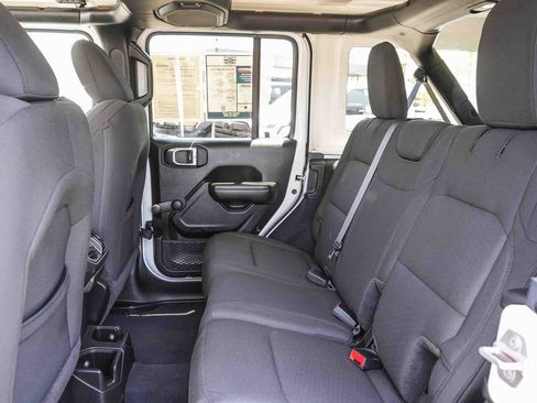 Used 2023 Jeep Wrangler Unlimited Sport AWD/4WD image 23