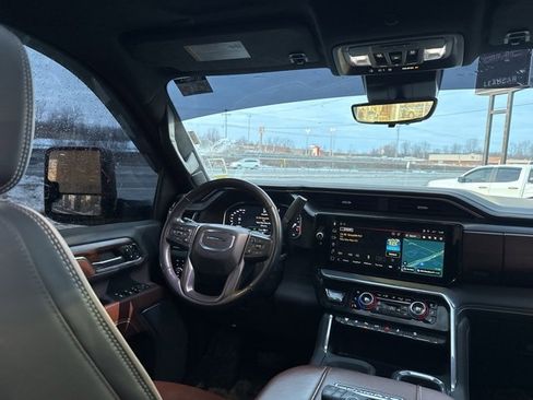 Used 2024 GMC Sierra 3500 Denali Ultimate image 15