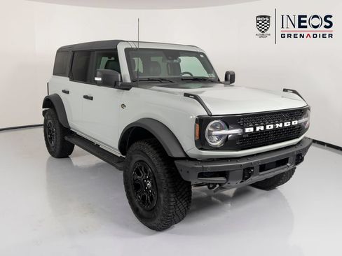 Used 2024 Ford Bronco Wildtrak AWD/4WD image 9