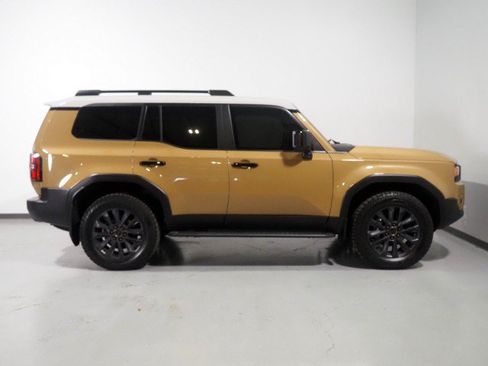 Used 2024 Toyota Land Cruiser w/ Premium Package AWD/4WD image 5