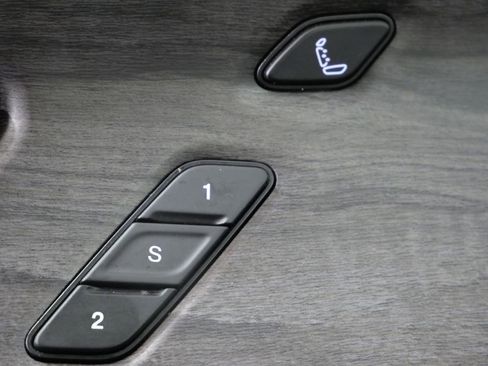 Used 2022 Jeep Grand Cherokee L Overland w/ Luxury Tech Group IV image 15