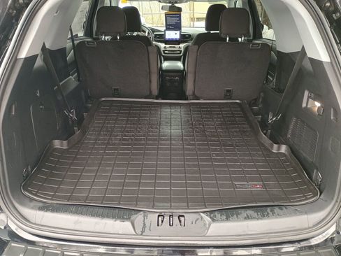 Used 2022 Ford Explorer XLT w/ Class IV Trailer Tow Package image 18