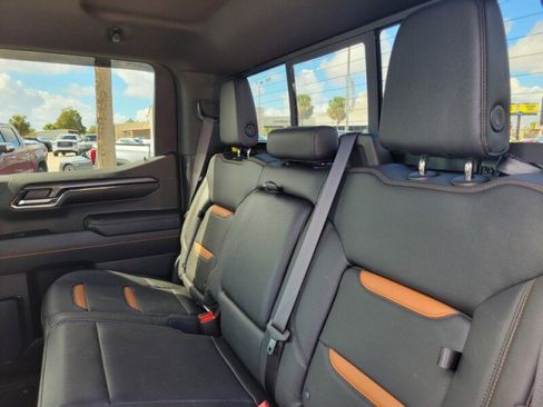 Used 2024 GMC Sierra 1500 AT4 w/ Technology Package image 27