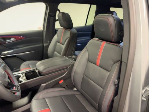 New 2026 Chevrolet Traverse RS image 22