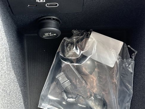 New 2026 Volvo XC90 B6 Ultra w/ Lounge Package image 33