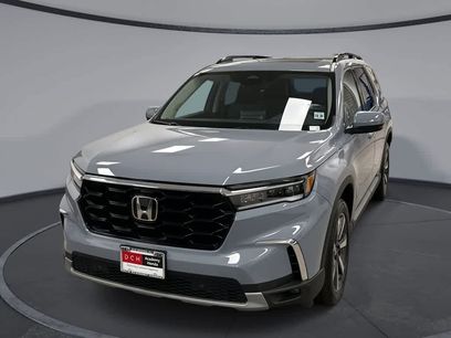 Used 2025 Honda Pilot Touring
