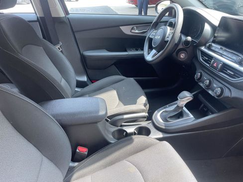Used 2023 Kia Forte LXS FWD image 6