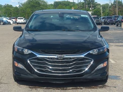 Used 2022 Chevrolet Malibu LT w/ Leather Package FWD image 8