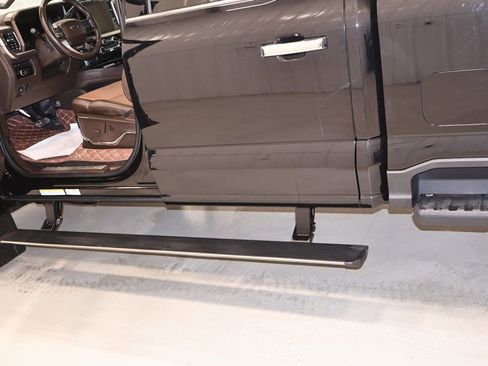 Certified 2023 Ford F450 King Ranch w/ Chrome Package image 44